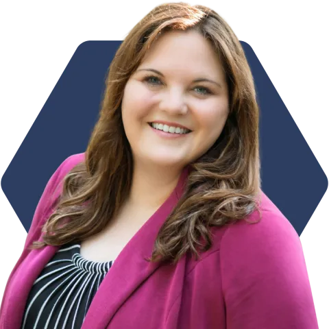 Sarah Vicari Headshot on blue hexagon background